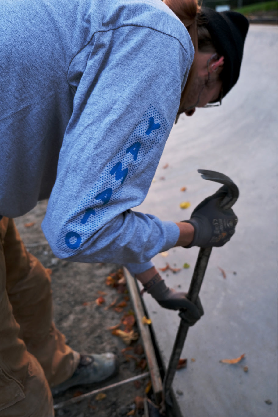 YAMATO "Hart" Longsleeve - Dry Concrete